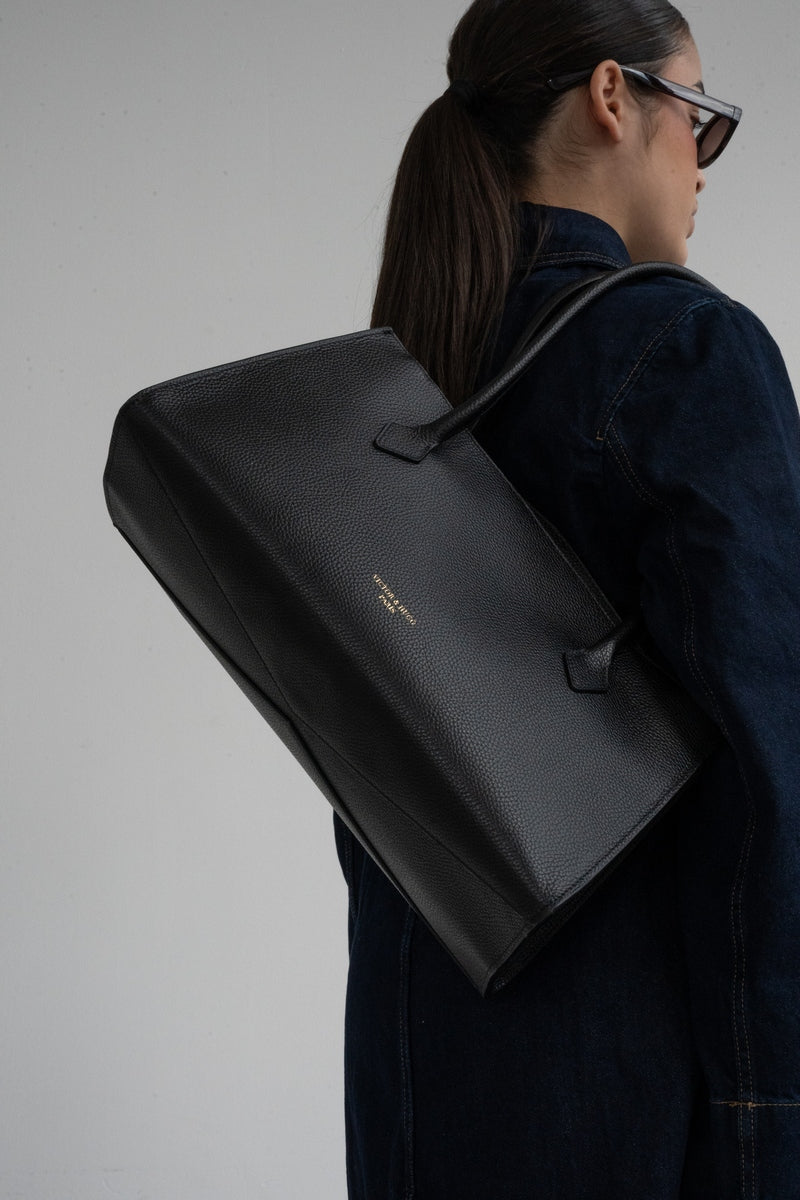 Oxa Shoulder Bag - Black