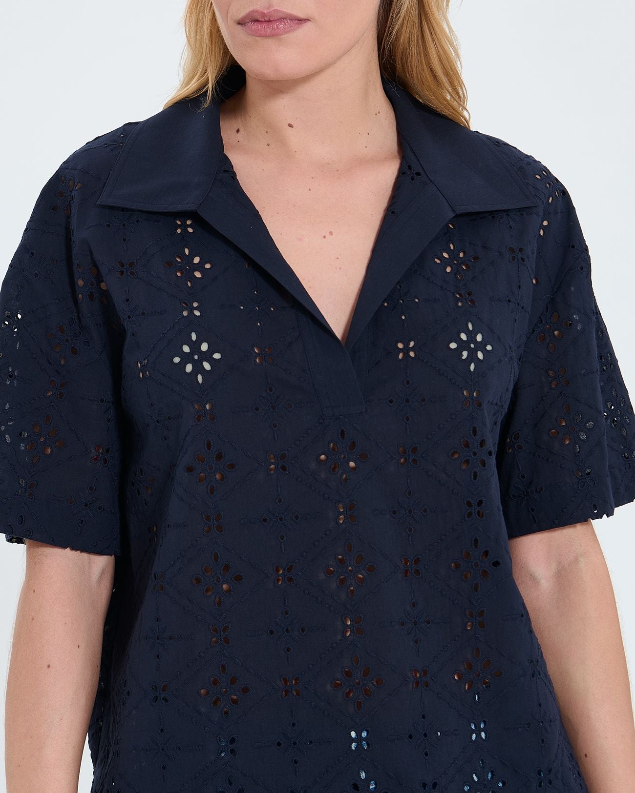 Loose top in nocturnal English embroidery_2