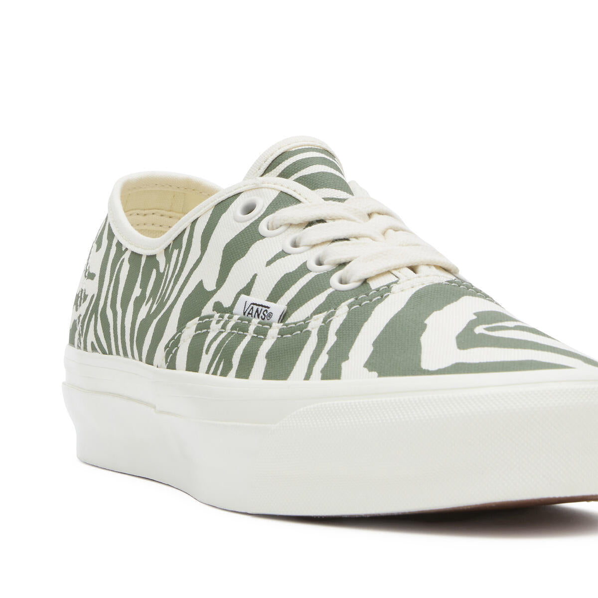 Lifestyle Classics Ftw Low-Top Sneakers - Zebra - Men