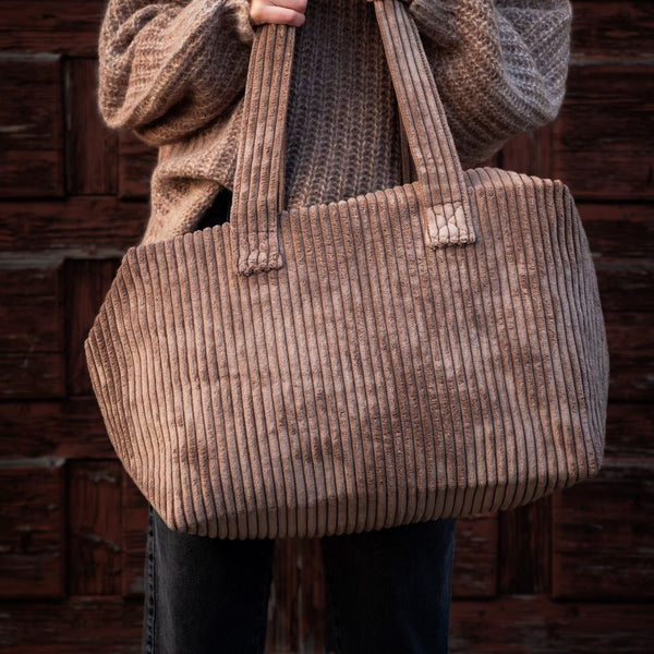 Corduroy weekend bag