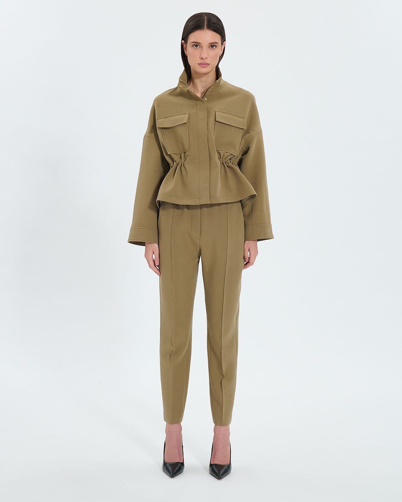 Pantalón caqui holgado_1
