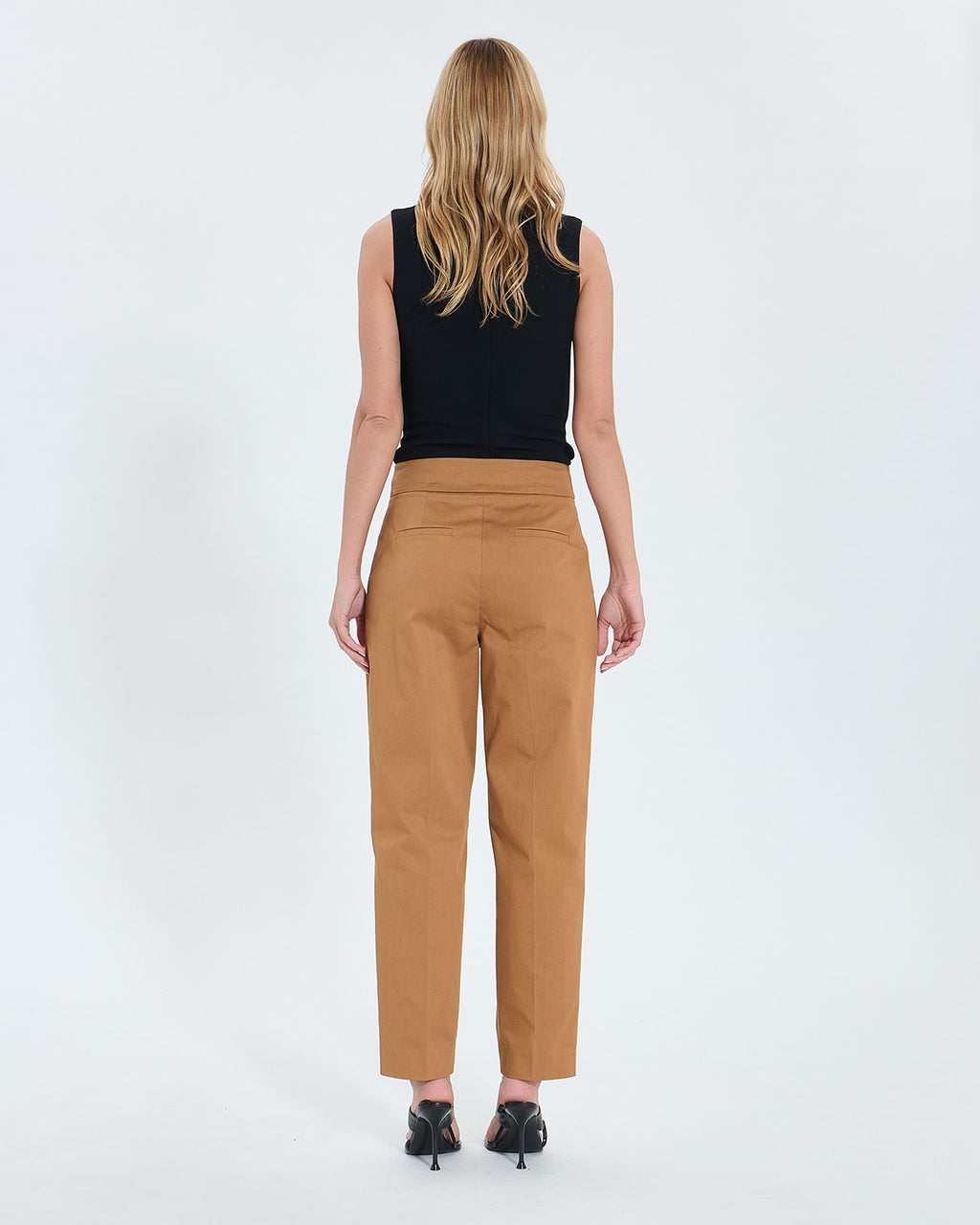 Pantalón pitillo tabaco_3