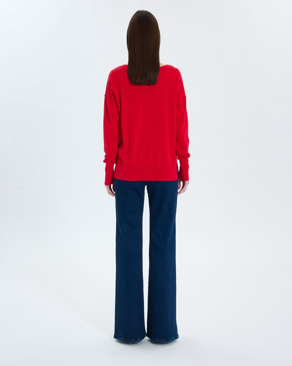 Thin red V-neck sweater_3