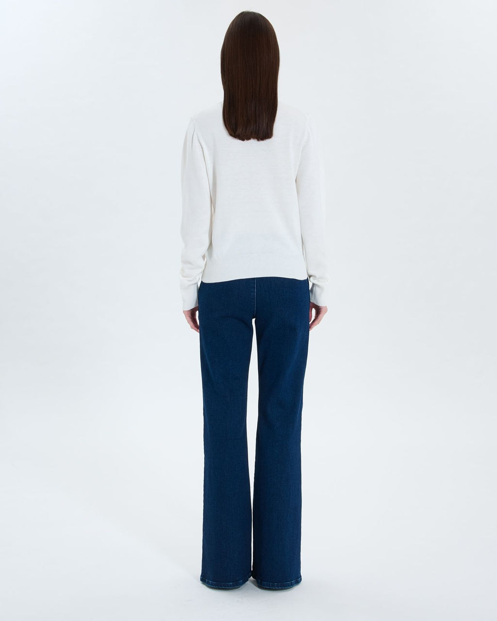 Jersey fino cuello pico crudo_3