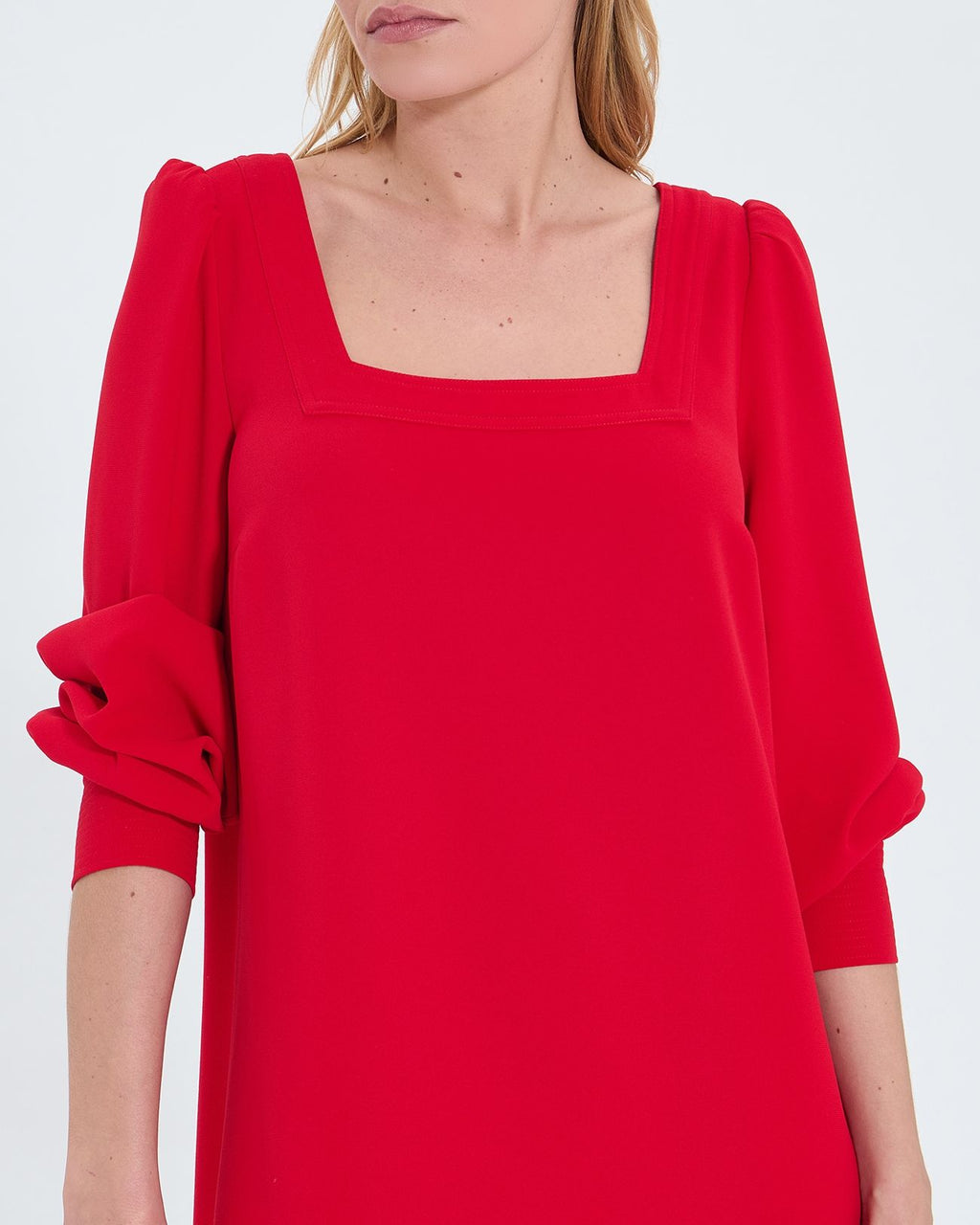 Short red crepe dress_2