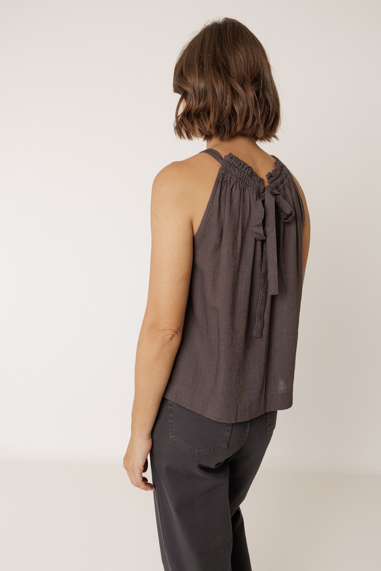 Top halter bordado - Carbón