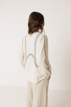 Blusa con bordado étnico - Crudo