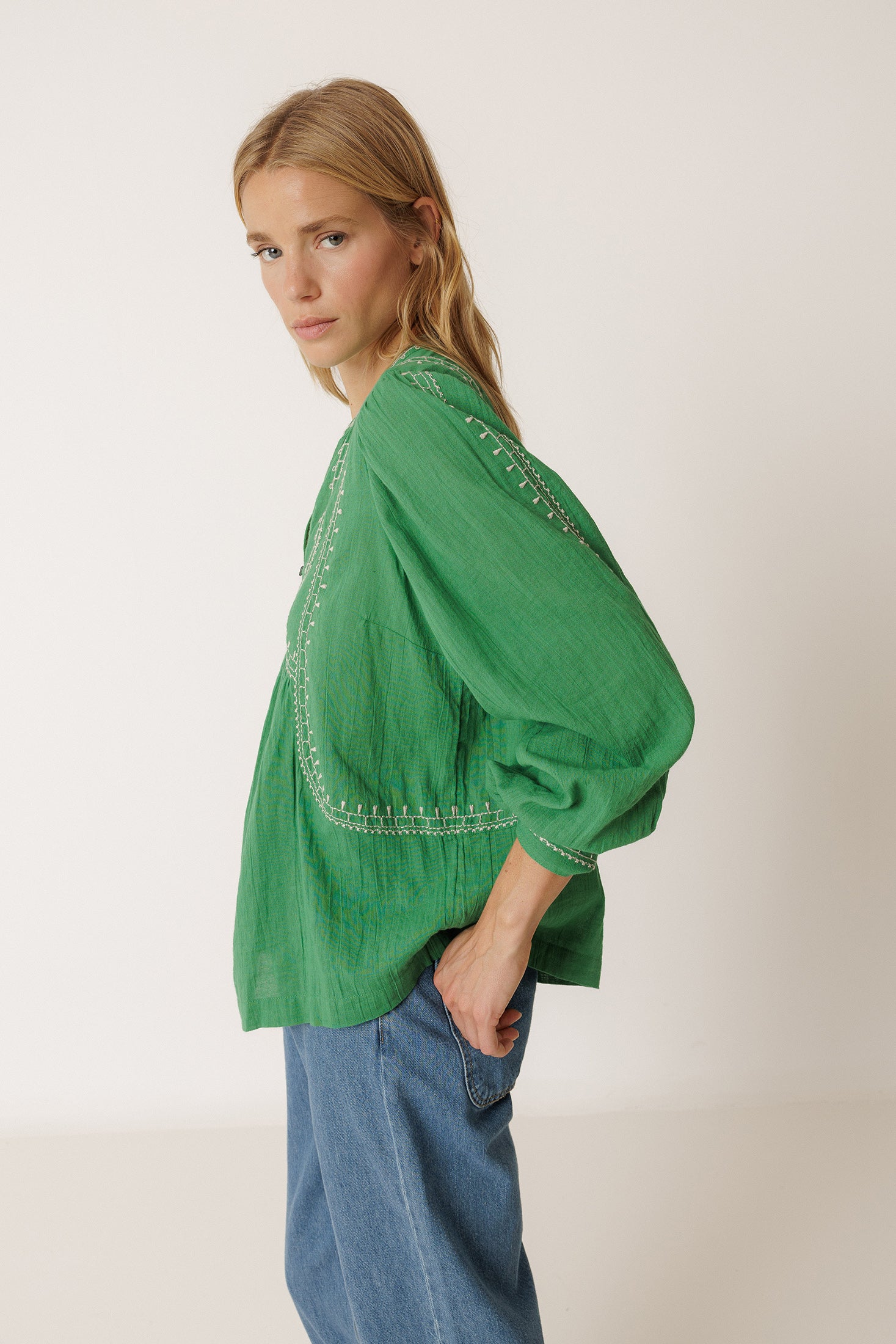 Blusa con Bordado Étnico - Verde