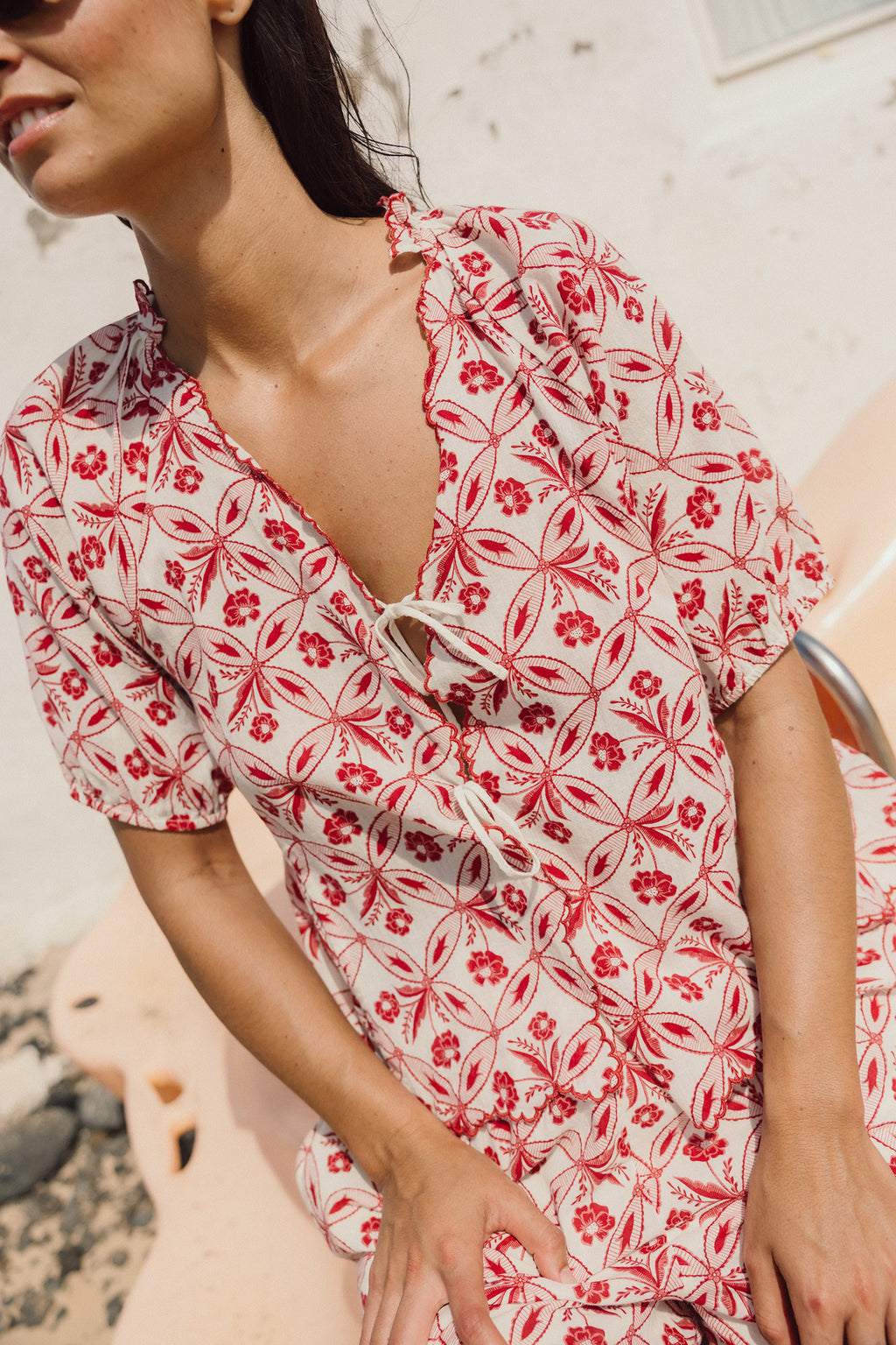 Camisa estampada vintage para anudar - Roja