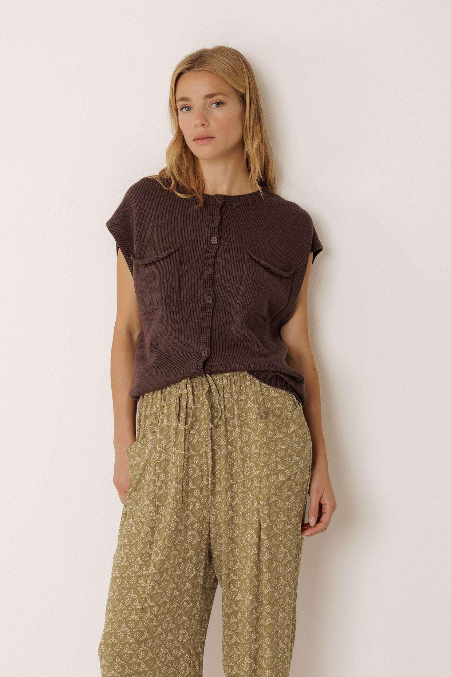 Boxy Cardigan With Pockets - Chocolate
