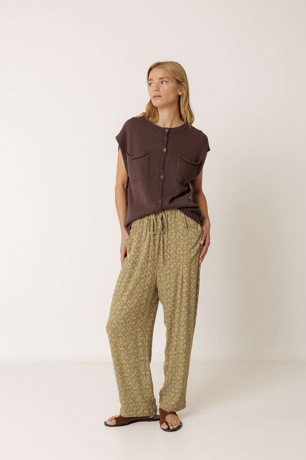 Boxy Cardigan With Pockets - Chocolate