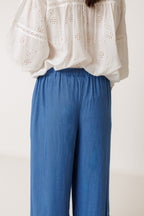 Pantalón con bajo bordado - Azul británico