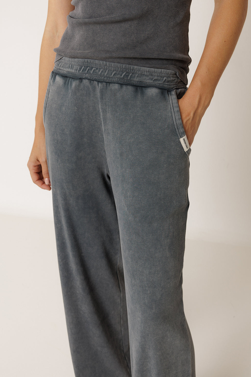 Wide-Leg Ribbed Trousers - Charcoal
