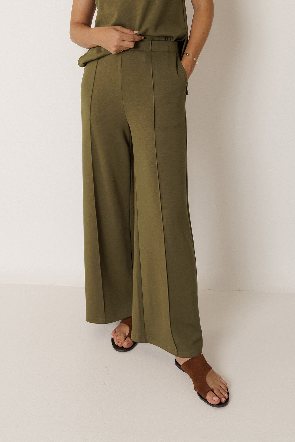Fluid Modal Trousers - Khaki