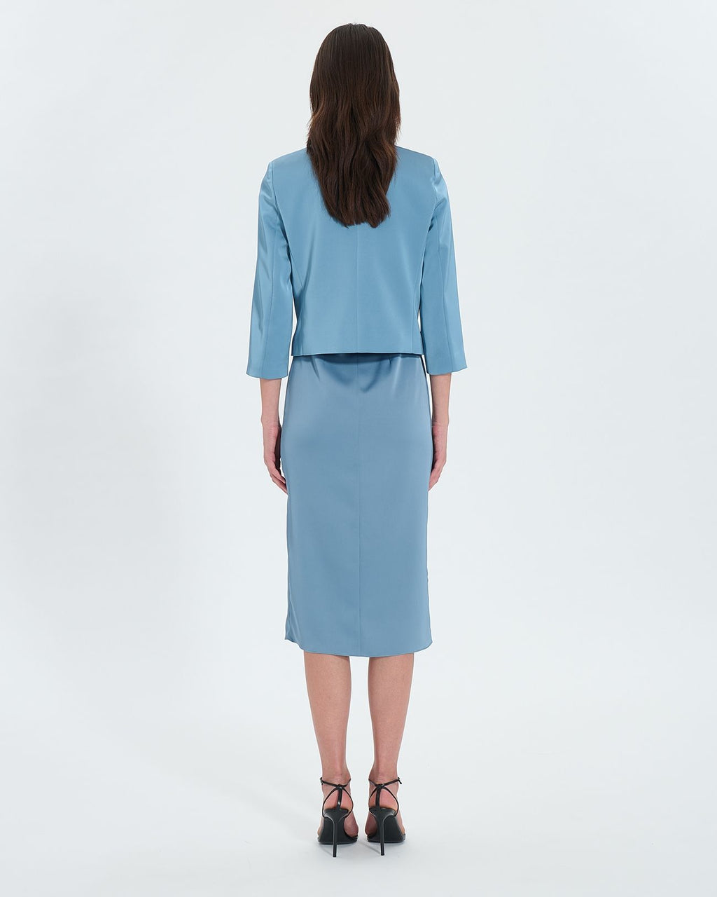 Short blue satin jacket_3