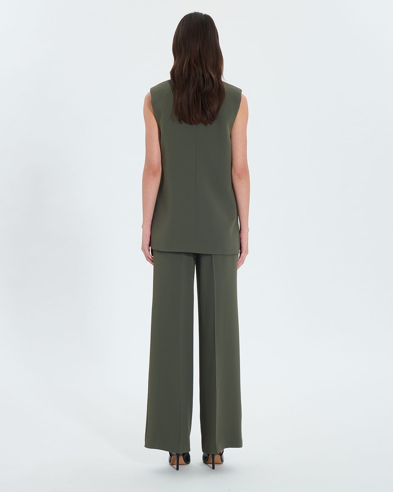 Army crepe sleeveless jacket_4