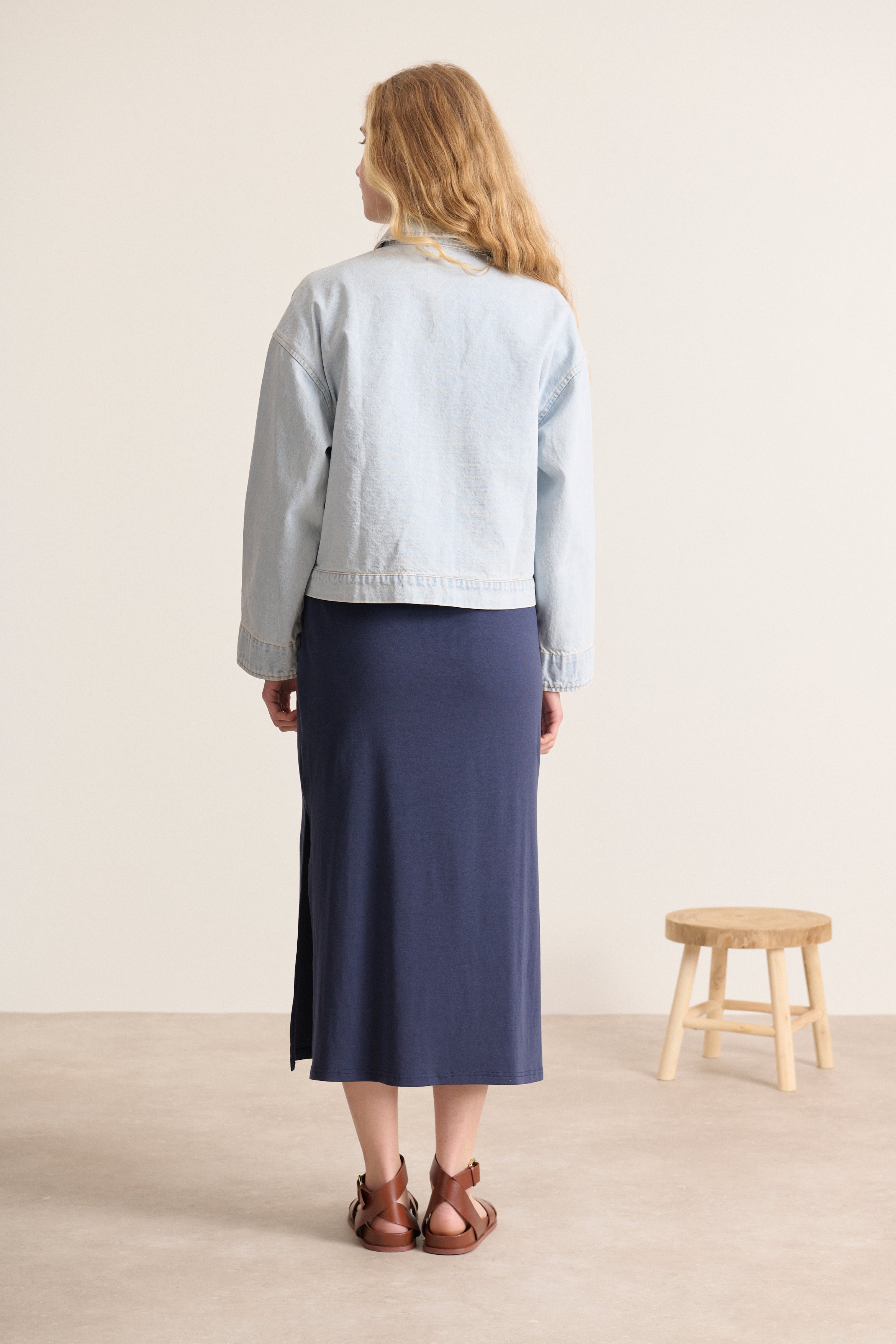 Blouson bleu en jean denim Garance Paris avec manches longues et poches avant collection été 2025