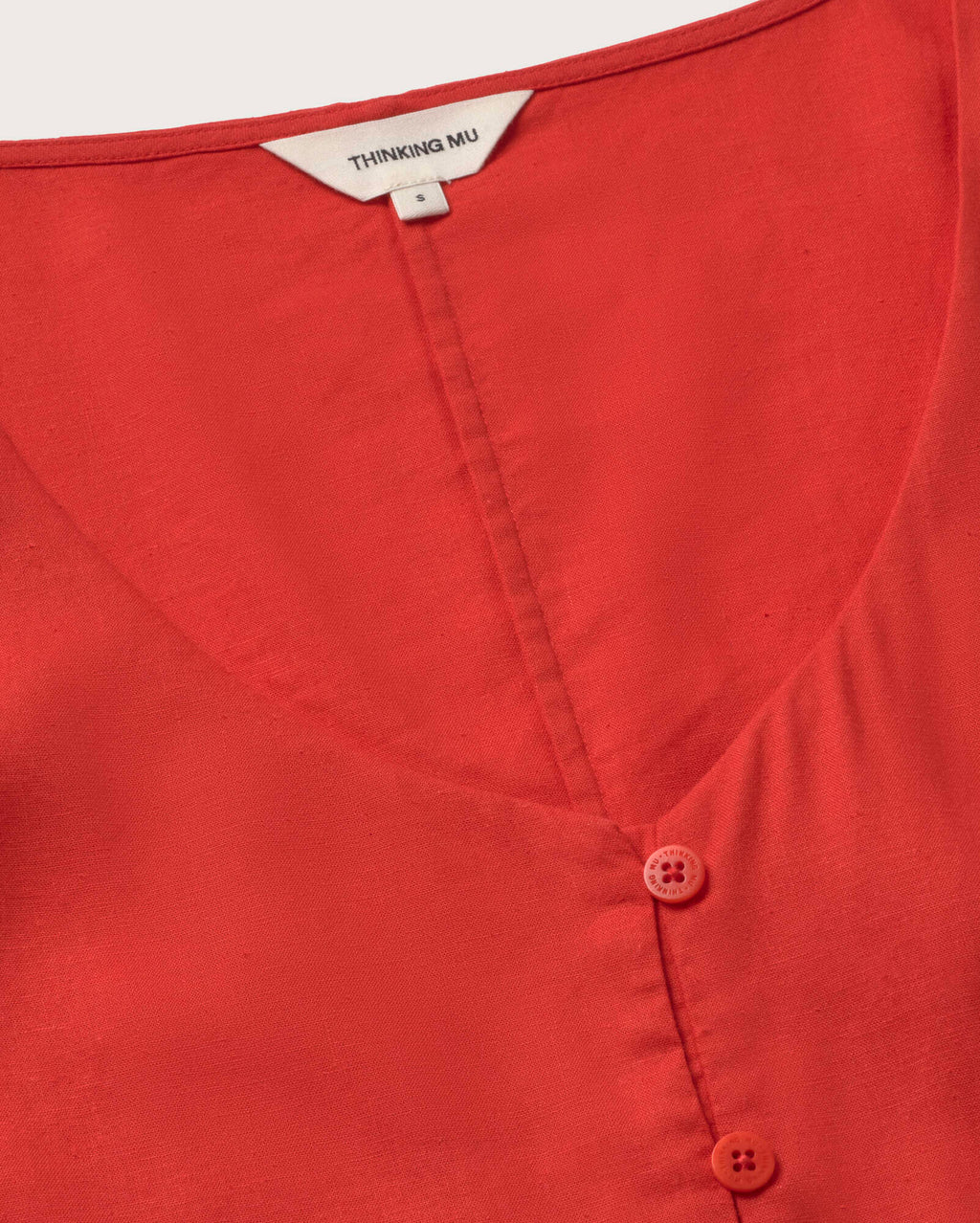 Blusa roja hemp Leia sostenible silueta - 2