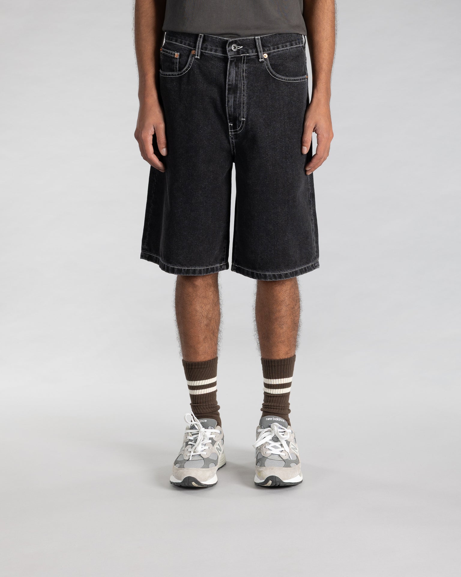 Wide 5 Short - Washed Black Denim