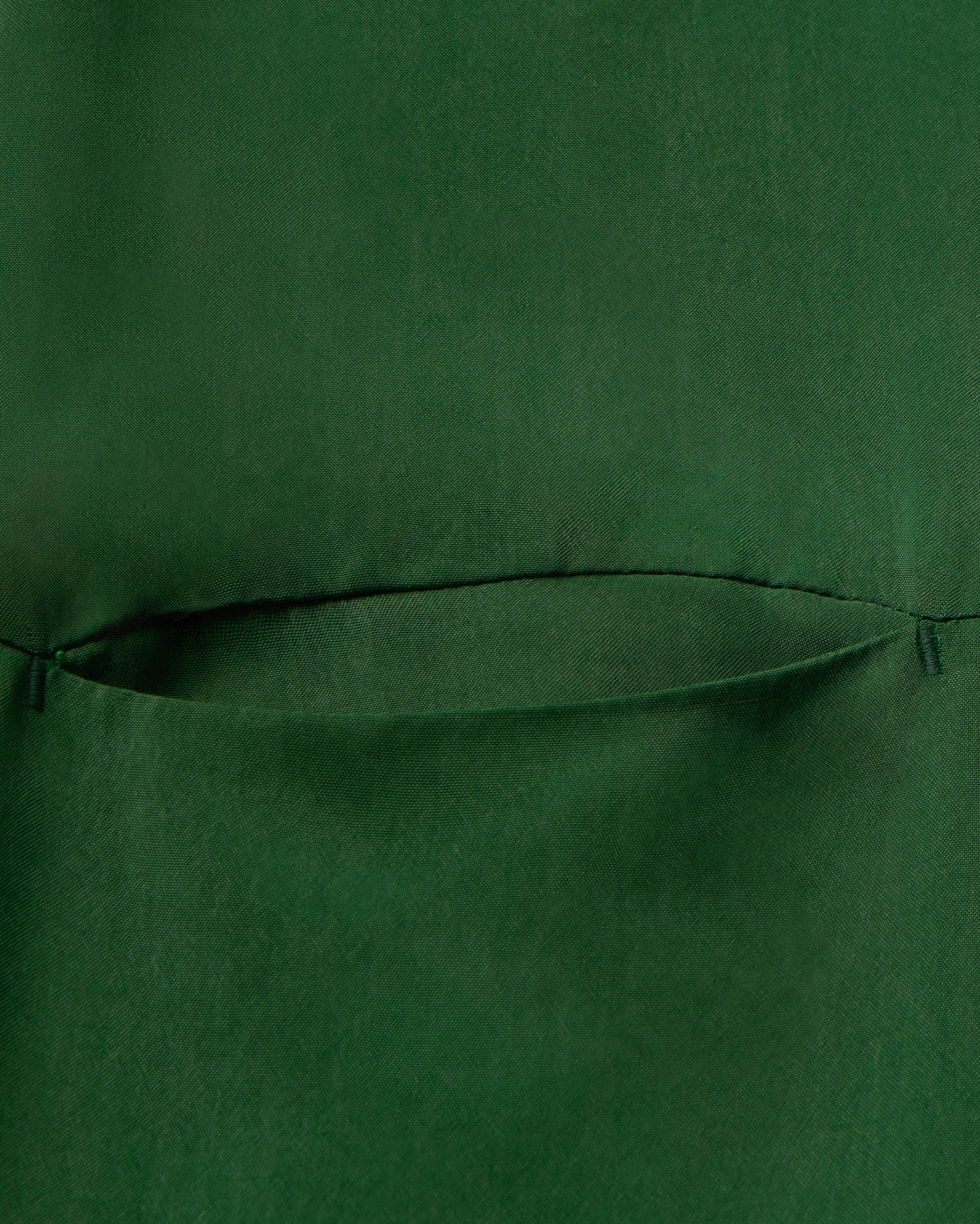 Mono cupro verde Adriana sostenible - silueta 2