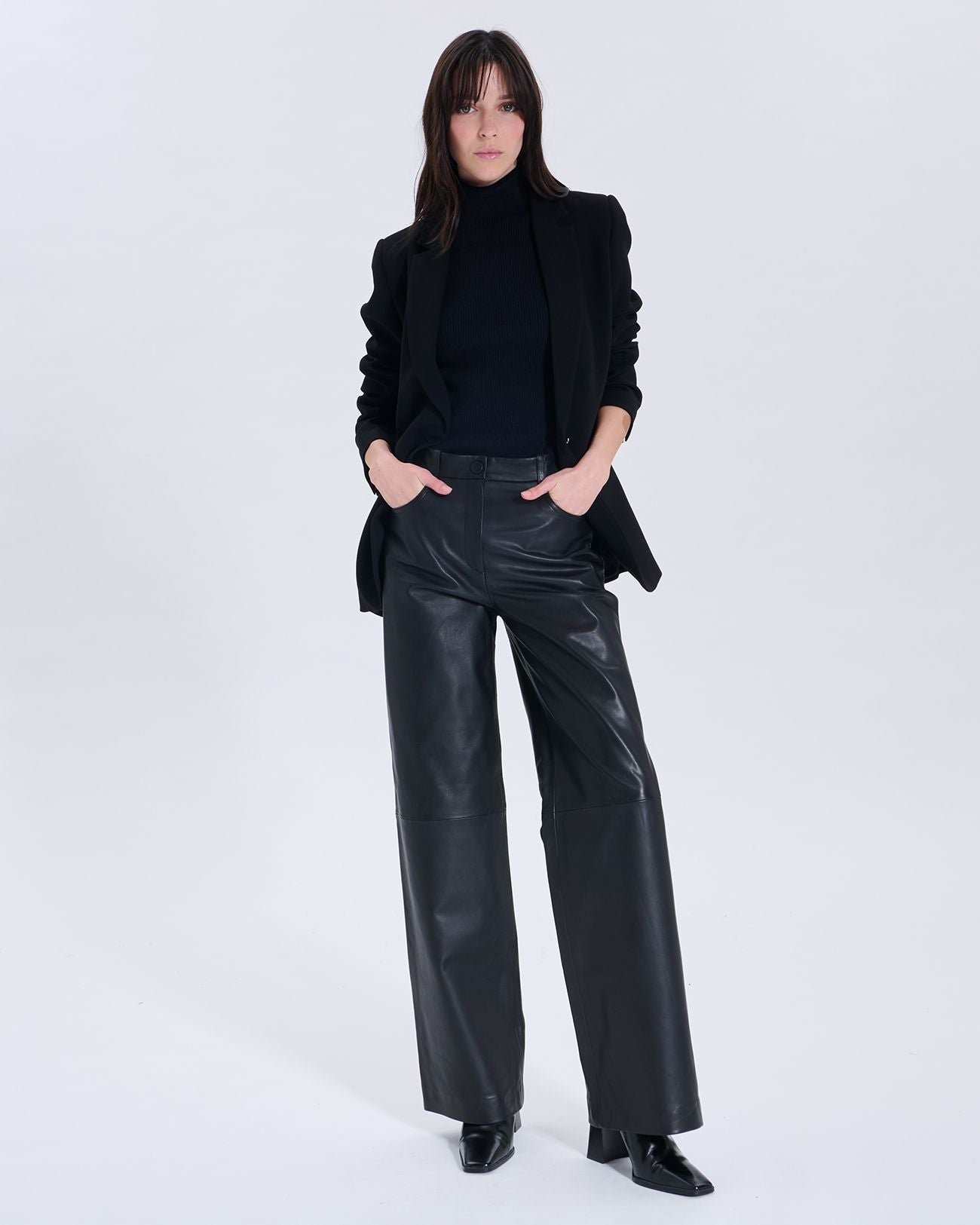 Pantalon Priscille noir en cuir_1