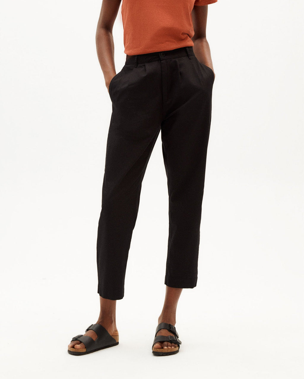 Carrot Rina Light Pants - Black