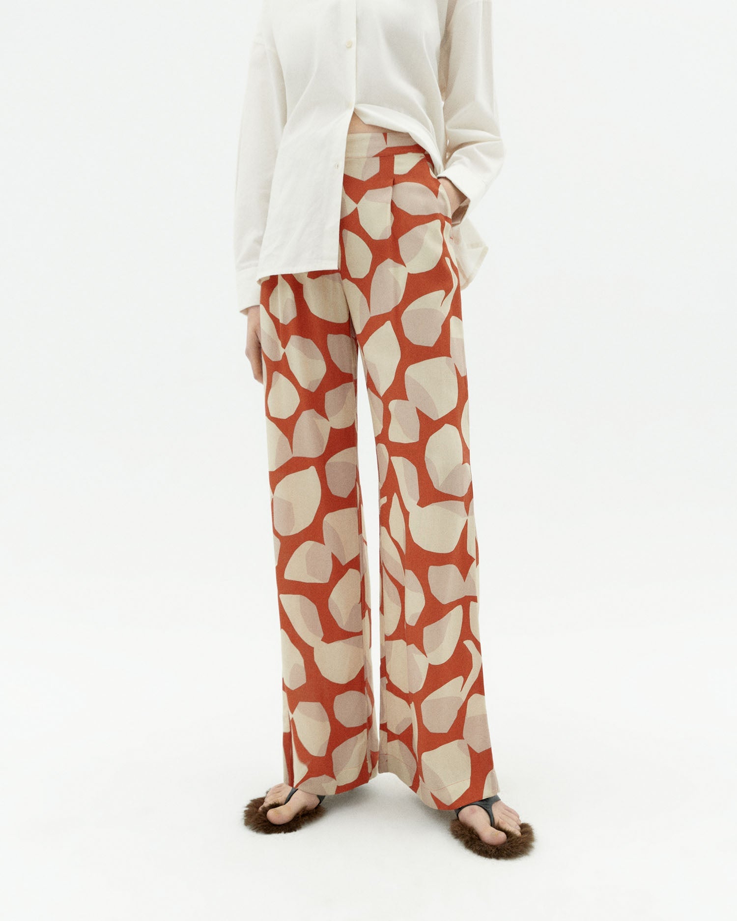 Pantalón multicolor hoja luz Manolita sostenible-1