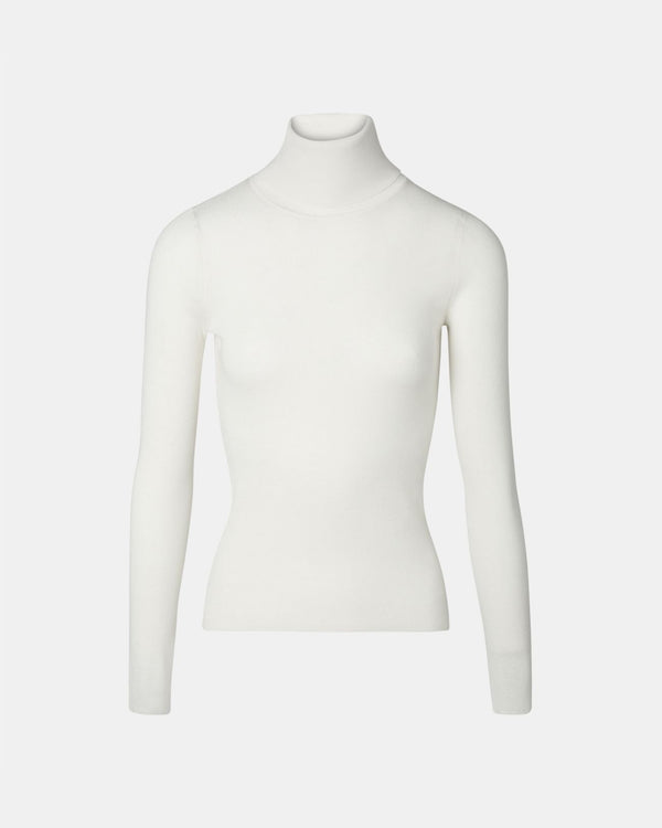 North ecru sweater_1