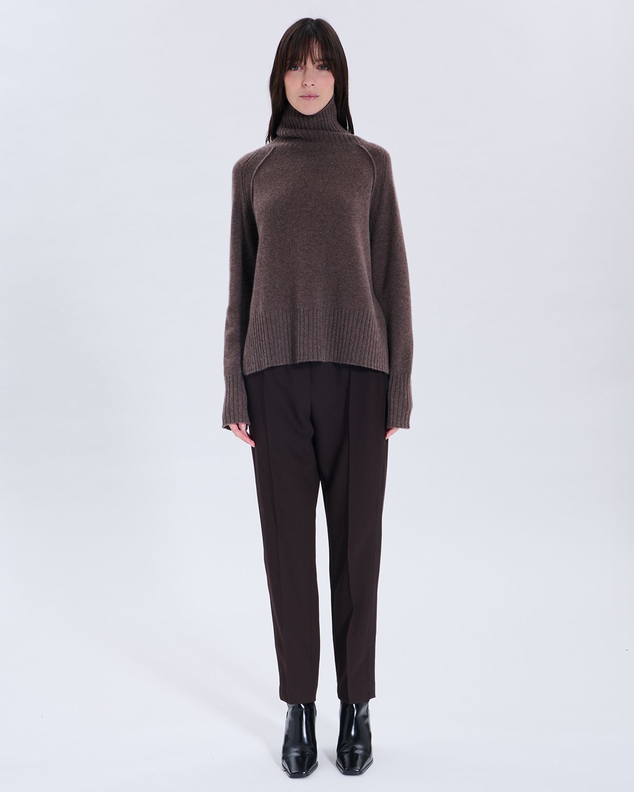 Nefeli hazelnut cashmere sweater_4