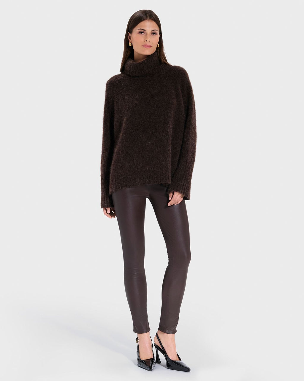 Nocciola chocolate sweater_1