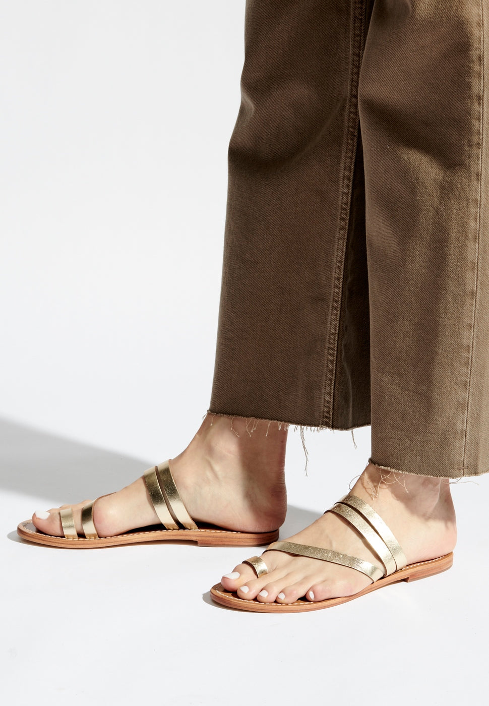 Mules Viagem - Dark Gold Buff - Doré