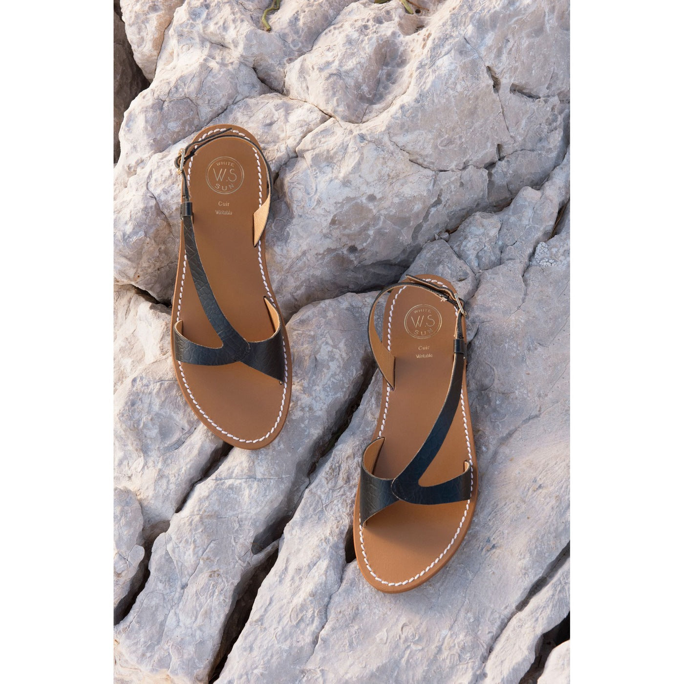 White Sun - Sandalias Clairvistone - Piel de cabra con estampado Black Croco - Black Croco