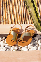 White Sun - Sandales Teyana - Dark Gold Buff - Doré