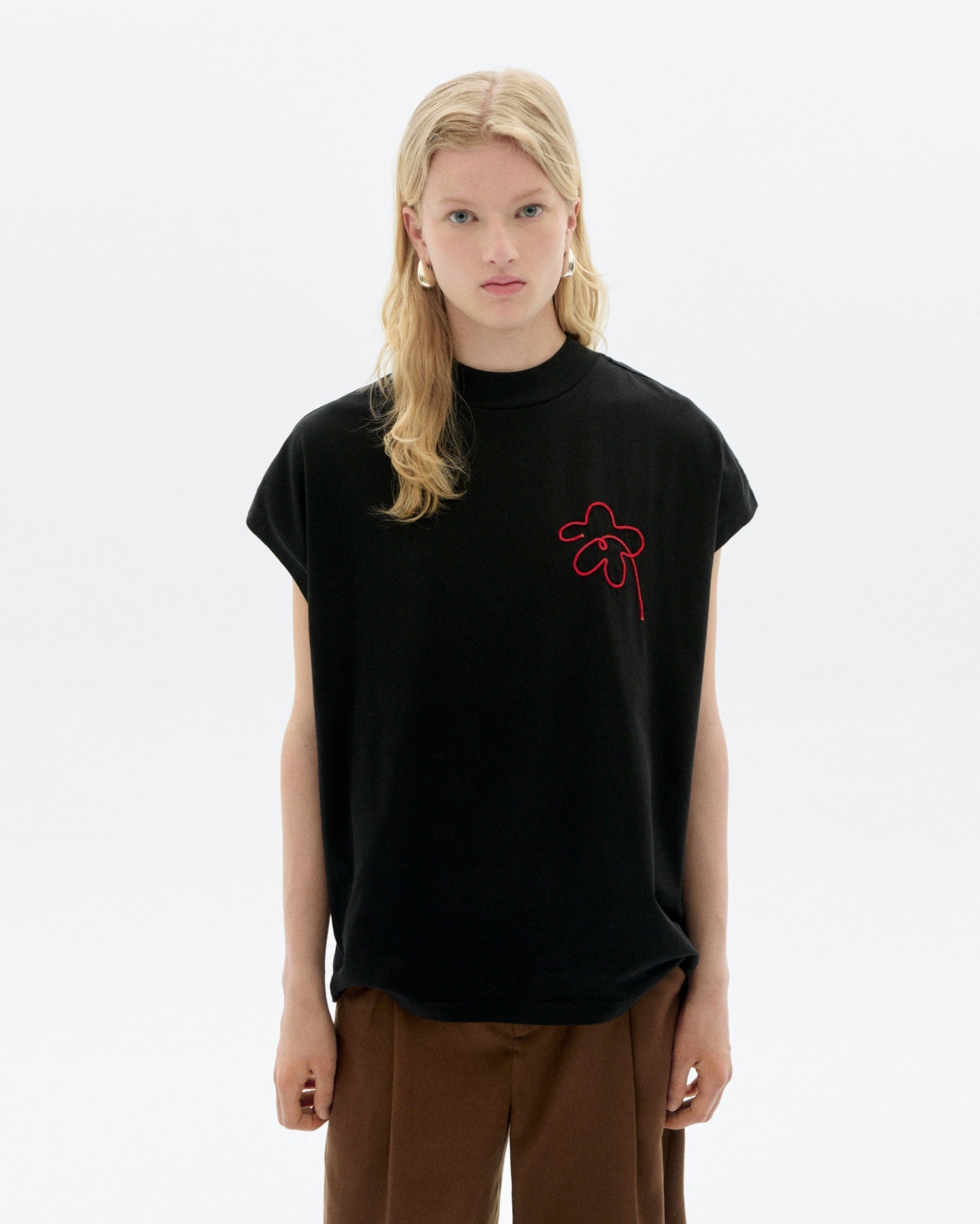Camiseta bordada a mano flower Volta sostenible - 1