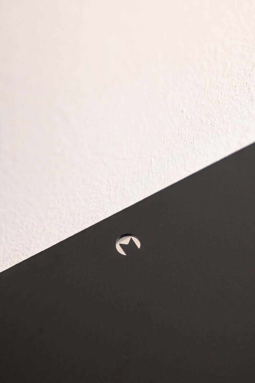 Details of modern Wandregal LENN with elegant design and minimalist design.