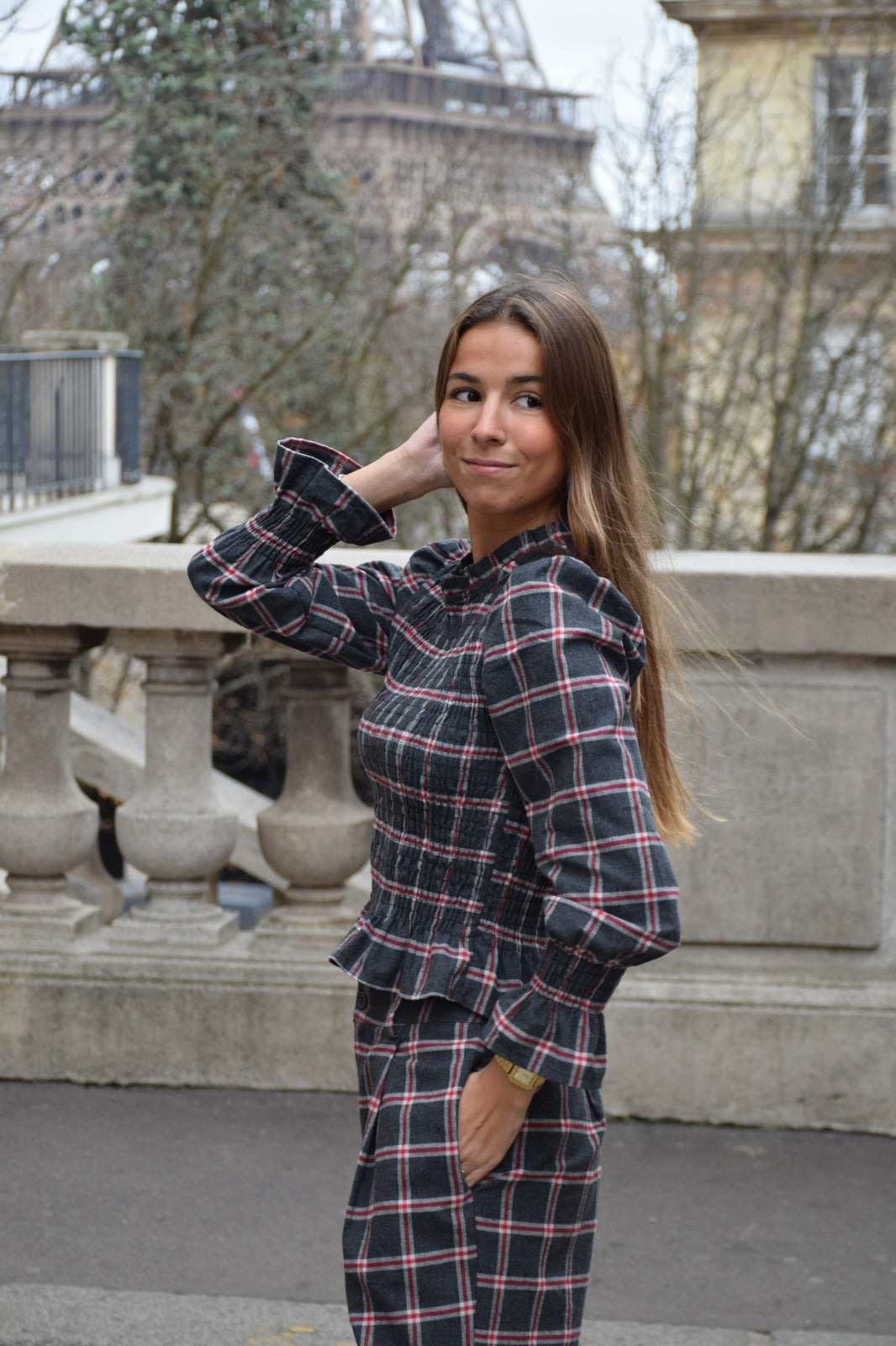 Chía Alia Camisa Cuadros Gris Y Rojo
