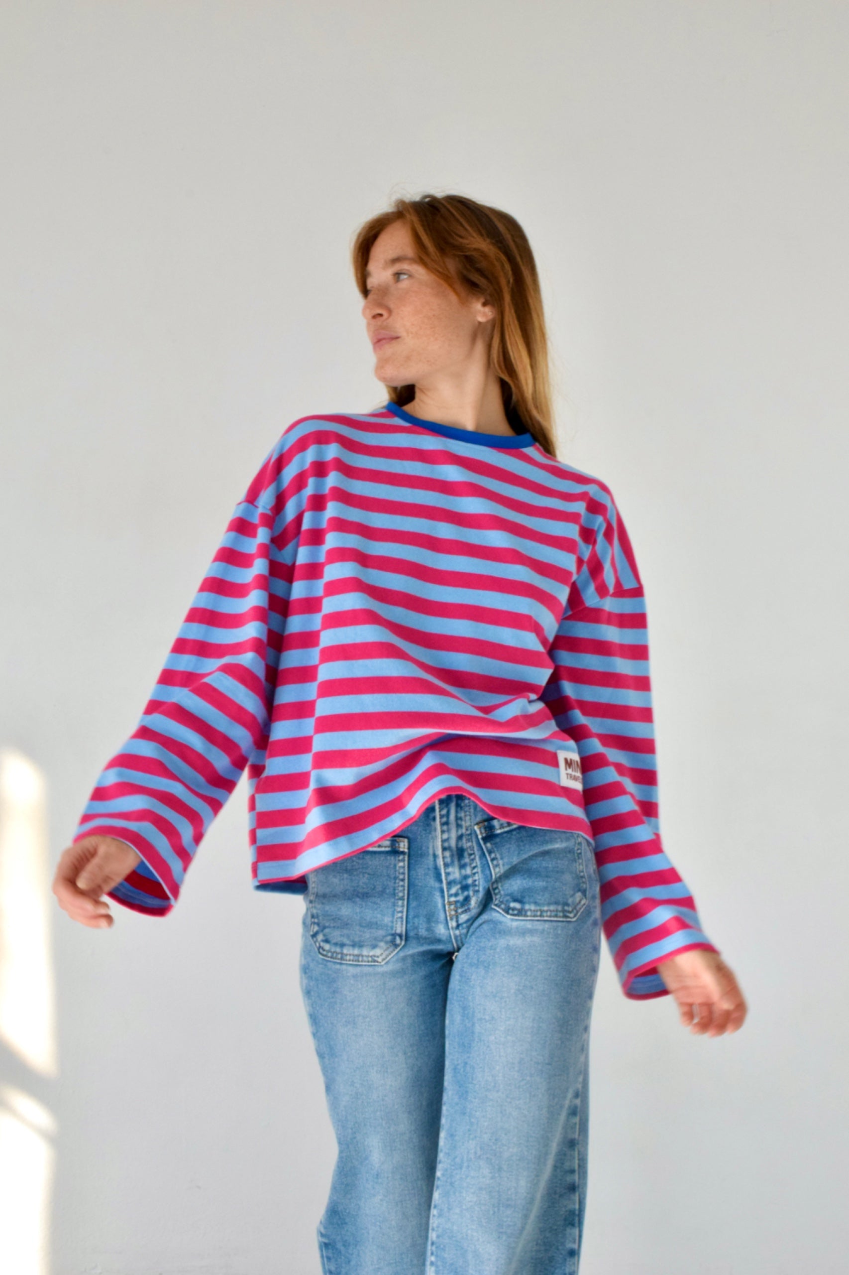 Núria Camiseta Celeste Y Fucsia