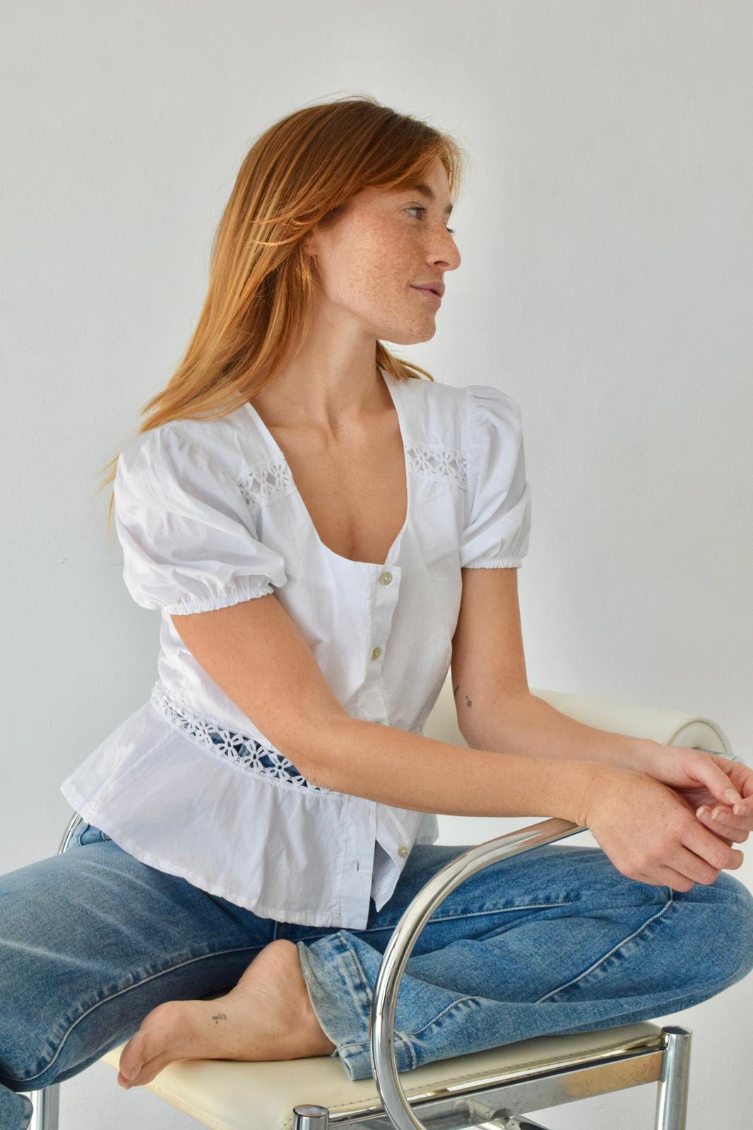 Blusa Roma de manga corta blanca