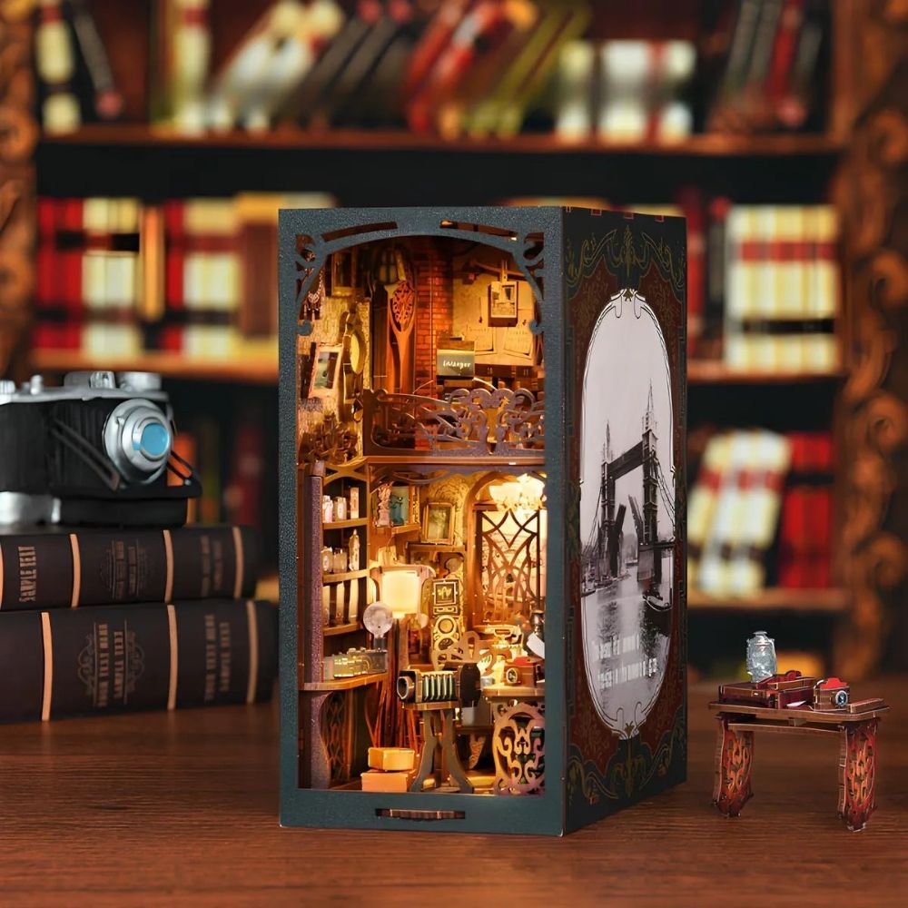 Book Nook - La Cámara Oscura