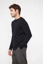 Zach Round-Neck Jumper - Black
