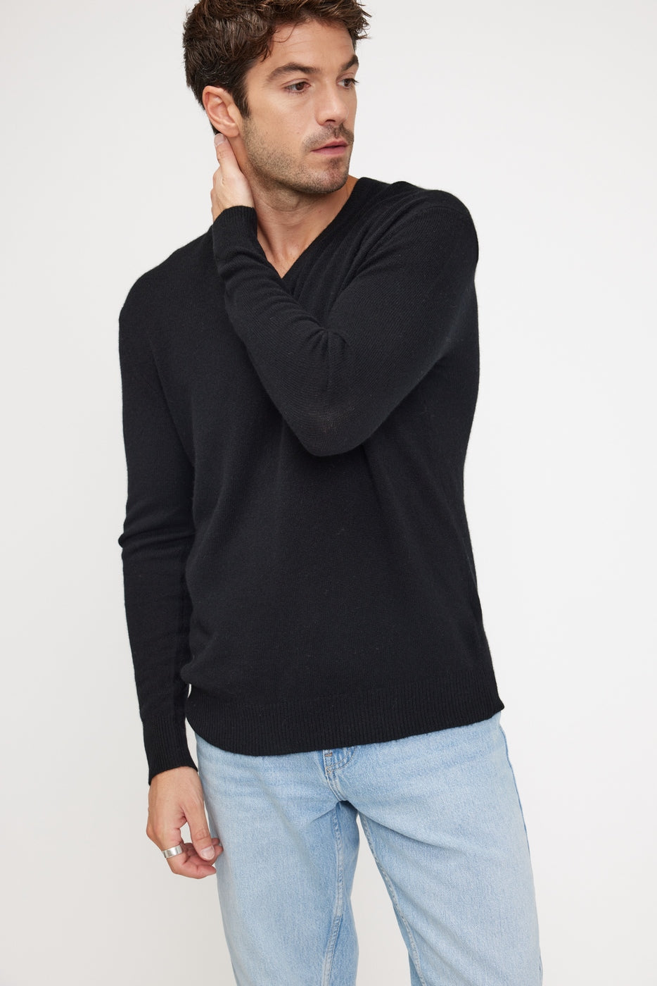 Zaher V-Neck Jumper - Black