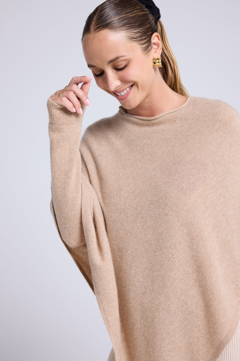Capa Poncho Zarina - Beige Crema