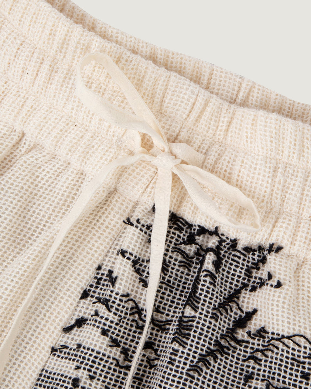 Short "Mesh" Herelle