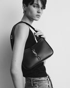 Saint Laurent - Bolso hobo de piel Le 5 À 7 - Negro - Mujer