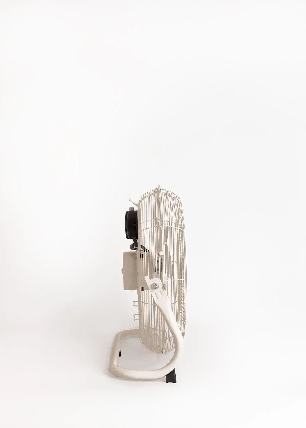 Air Floor Retro - Ventilador de Piso Industrial - 16" - Arena