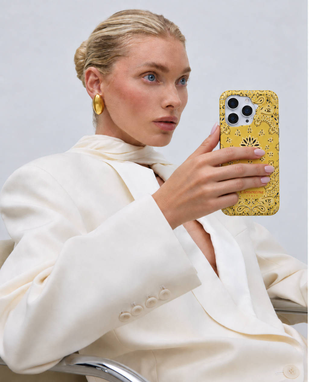 Custodia MagSafe Robusta Yellow Bandana