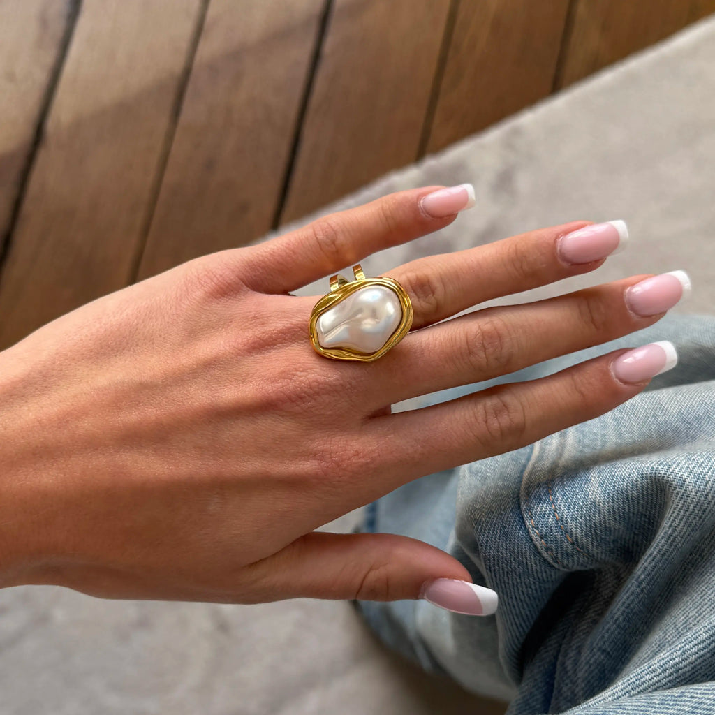 Atlas Ring