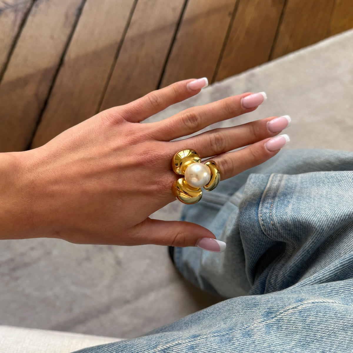 Anillo Mira