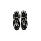 Zapatillas M2002 - Negro/Oro
