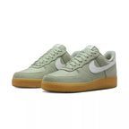 Baskets Nike Air Force 1 '07 Lv8 - Kaki/Blanc